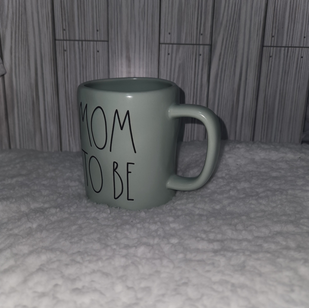 Rae Dunn Mom to Be mug - Picture 3 of 5